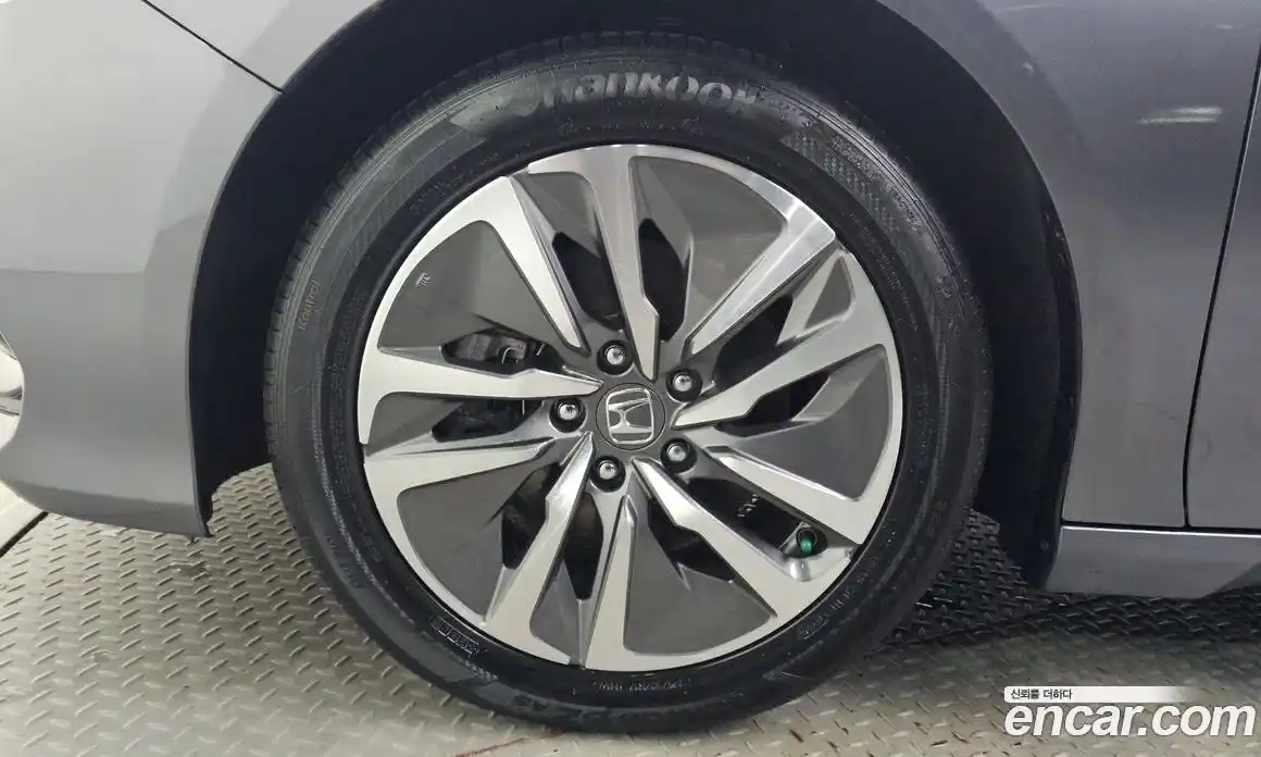 Honda Accord 2019 2.0 автомат (гидро), фото 5