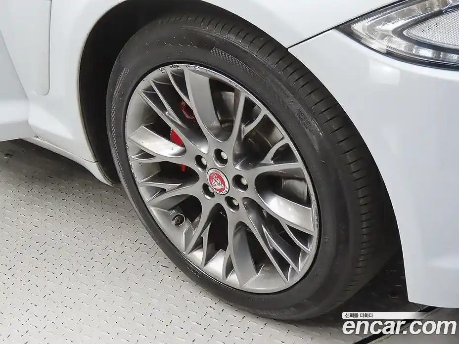 Jaguar XF 2015 3.0 гидро, фото 5