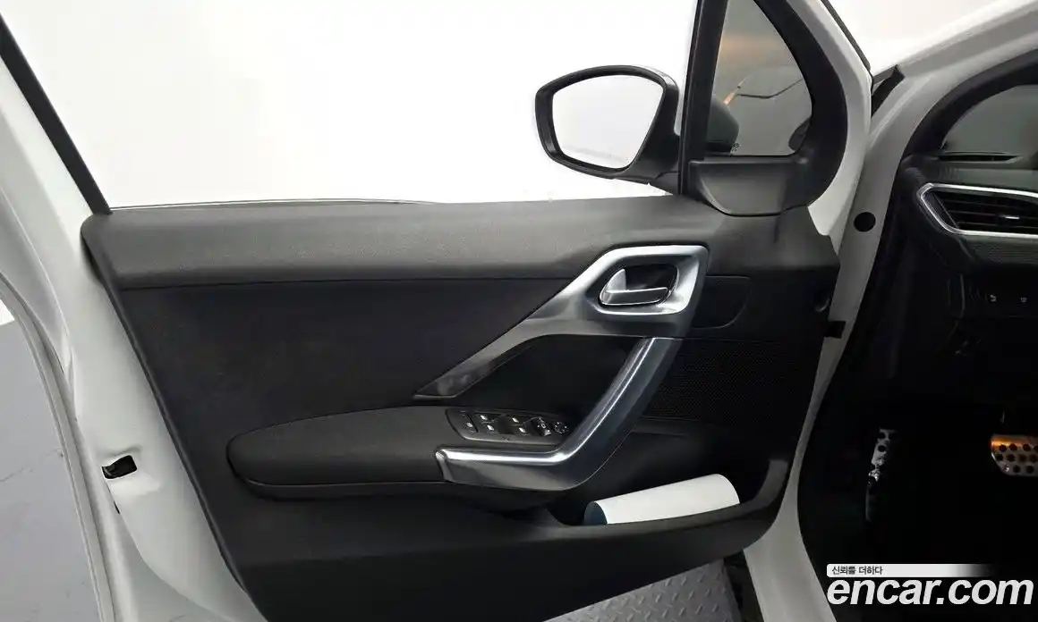 Peugeot 2008 2019 1.5 автомат (гидро), фото 14