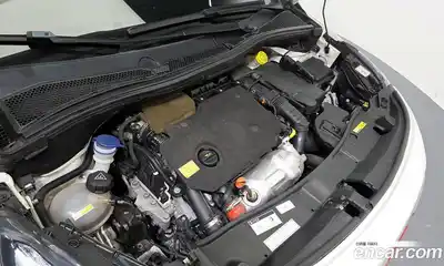 Peugeot 2008 2019 1.5 автомат (гидро), миниатюра 6
