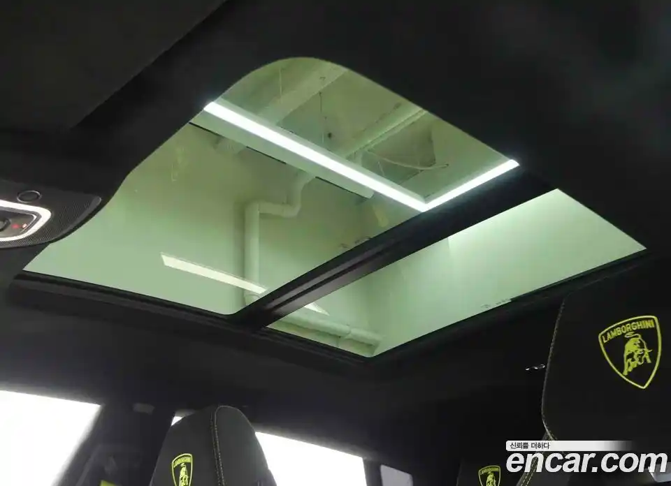 Lamborghini Urus 2024 4.0 гидро, фото 16