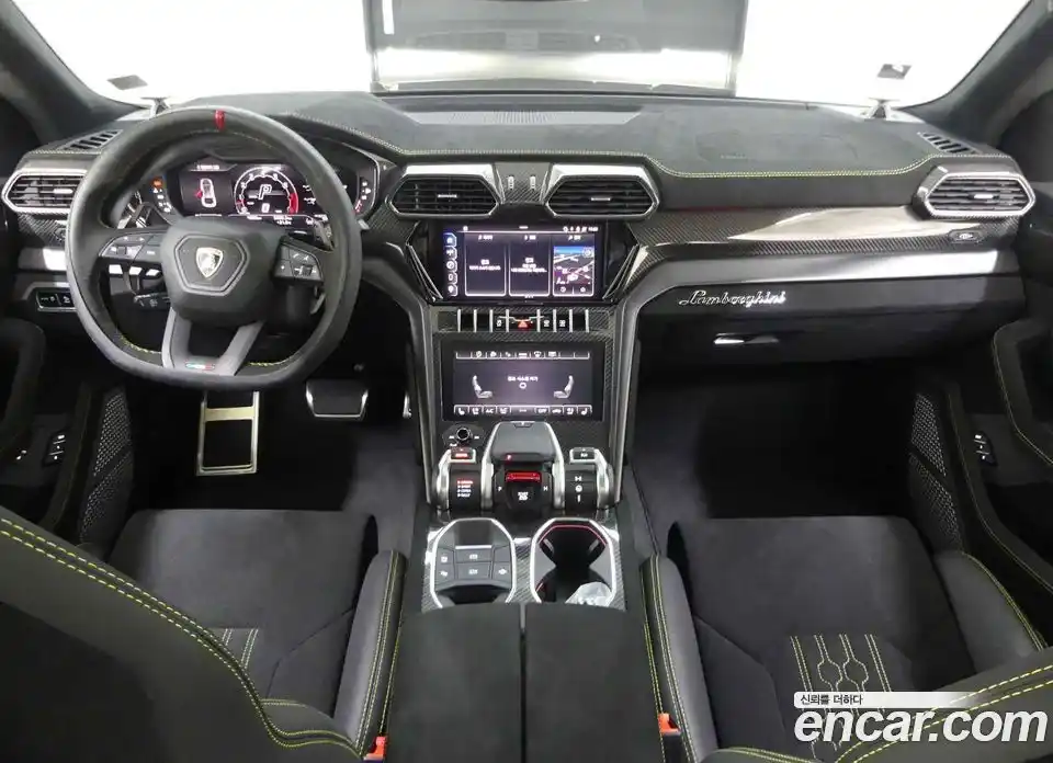 Lamborghini Urus 2024 4.0 гидро, фото 4