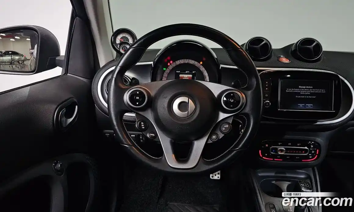 Smart Fortwo 2018 1.5 автомат (гидро), фото 16 Smart Fortwo 2018 1.5 автомат (гидро), фото 16