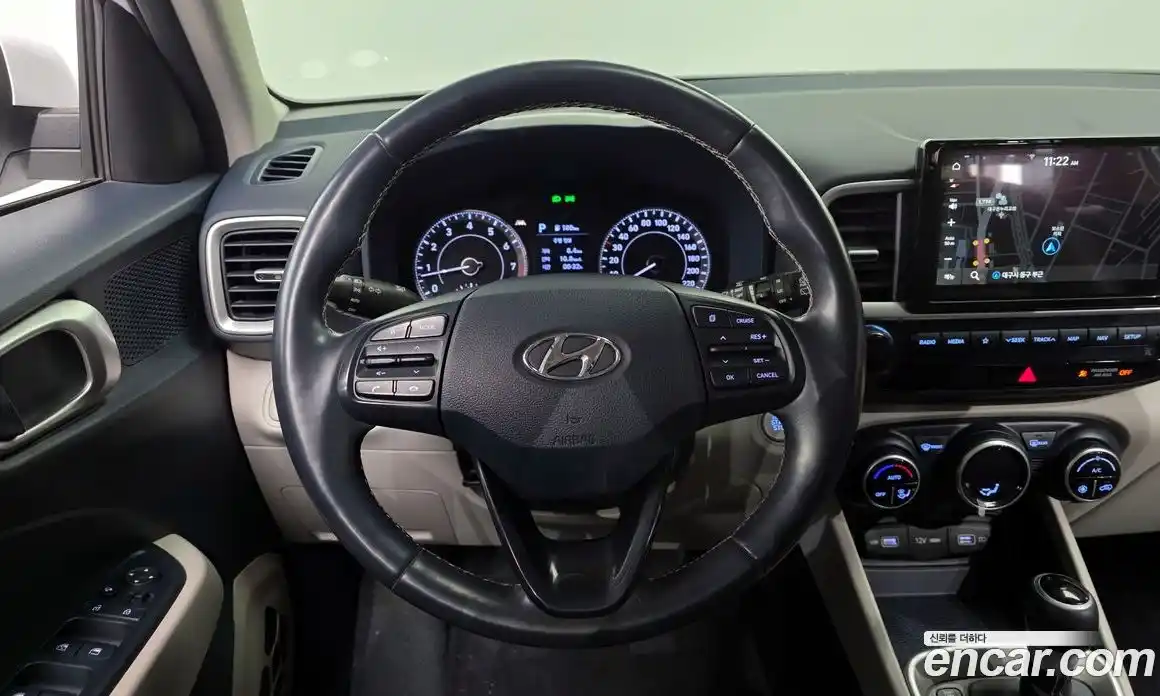 Hyundai Venue 2022 1.6 автомат (гидро), фото 13