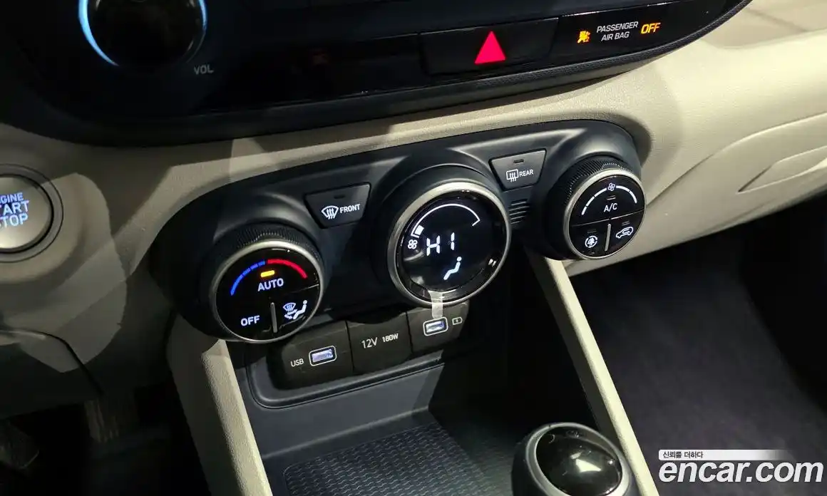 Hyundai Venue 2022 1.6 автомат (гидро), фото 18