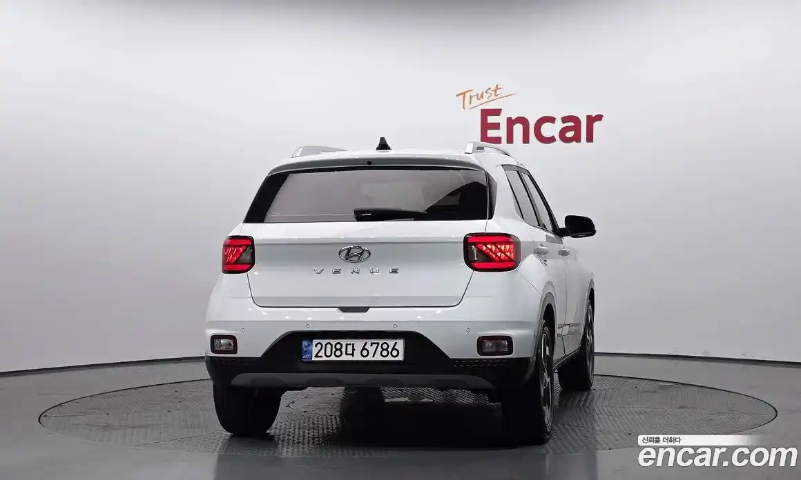 Hyundai Venue 2022 1.6 автомат (гидро), фото 4