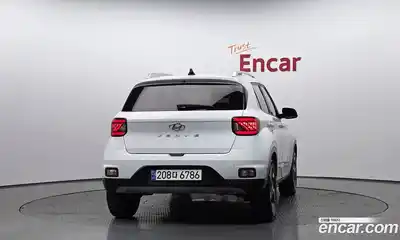 Hyundai Venue 2022 1.6 автомат (гидро), миниатюра 4