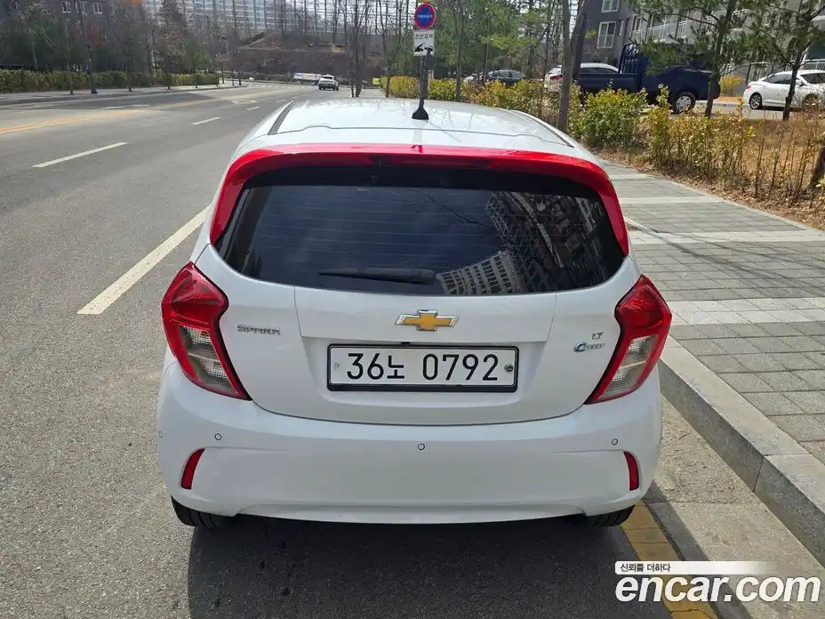 Chevrolet Spark 2016 1.0 автомат (гидро), фото 8