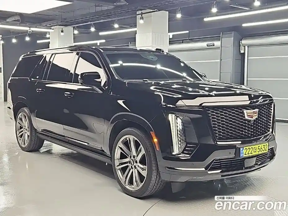Cadillac Escalade 2025 6.2 гидро, фото 2