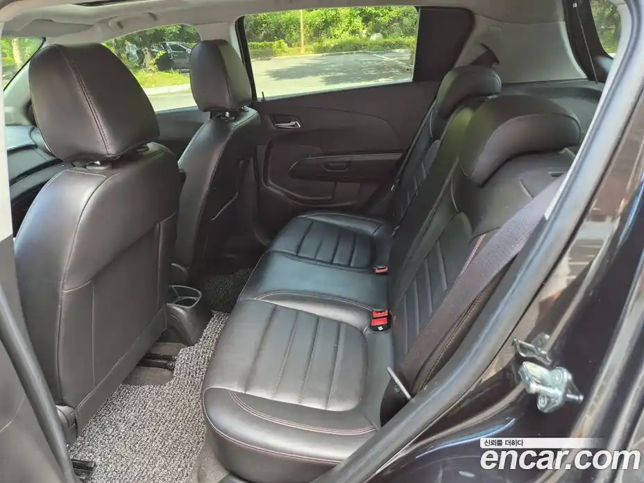 Chevrolet Aveo 2014 1.4 автомат (гидро), фото 9
