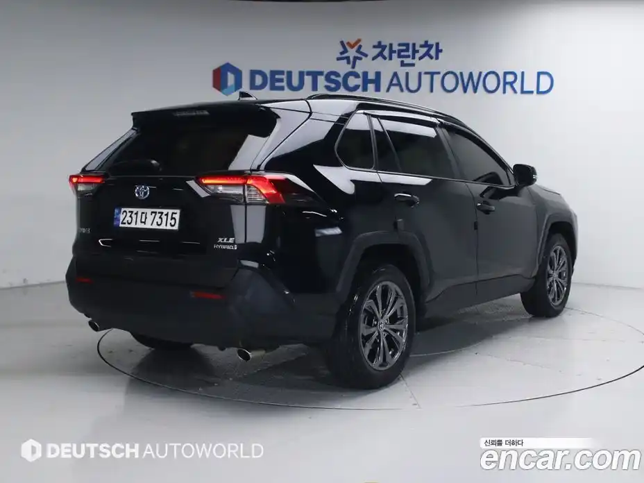 Toyota RAV4 2022 2.5 гидро, фото 2