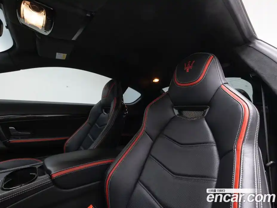 Maserati GranTurismo 2019 4.7 гидро, фото 10