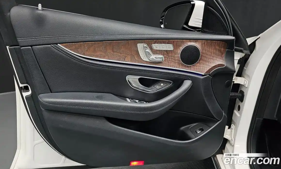 Mercedes-Benz E-Class 2016 2.0 автомат (гидро), фото 13