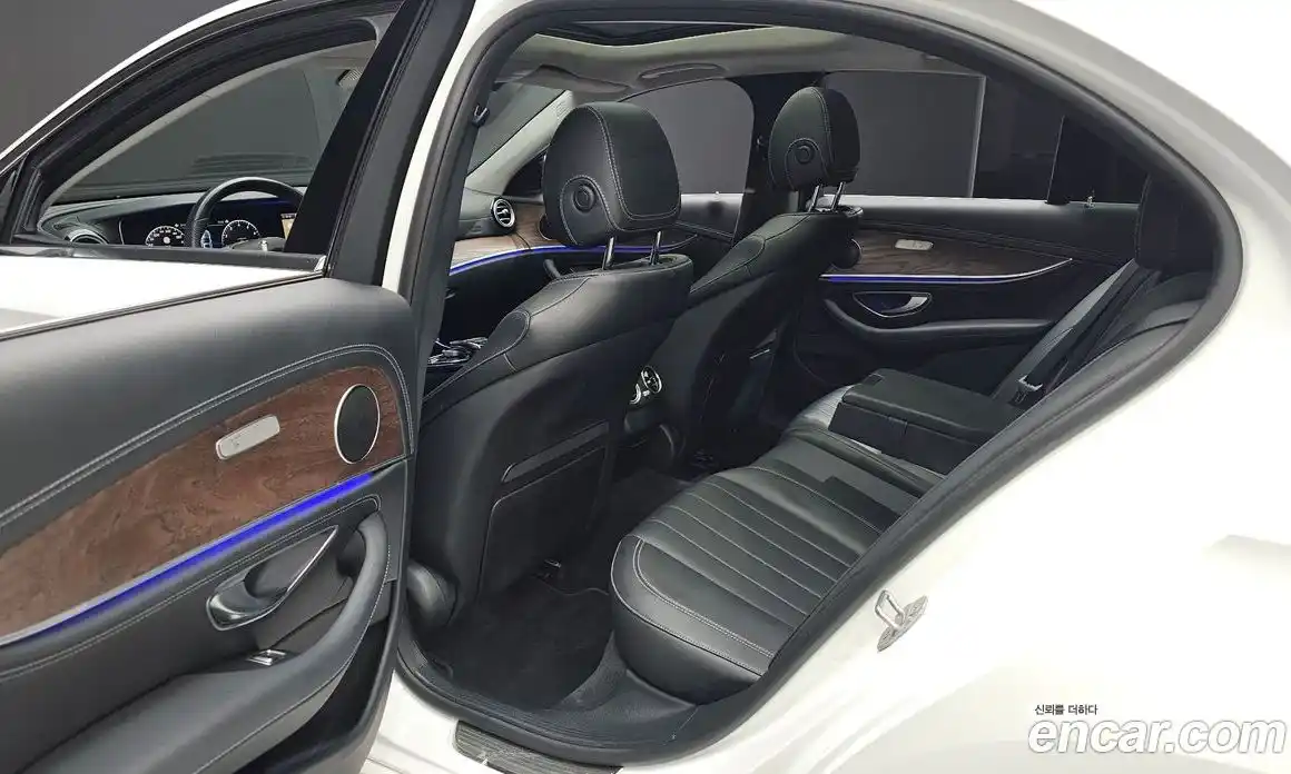 Mercedes-Benz E-Class 2016 2.0 автомат (гидро), фото 17