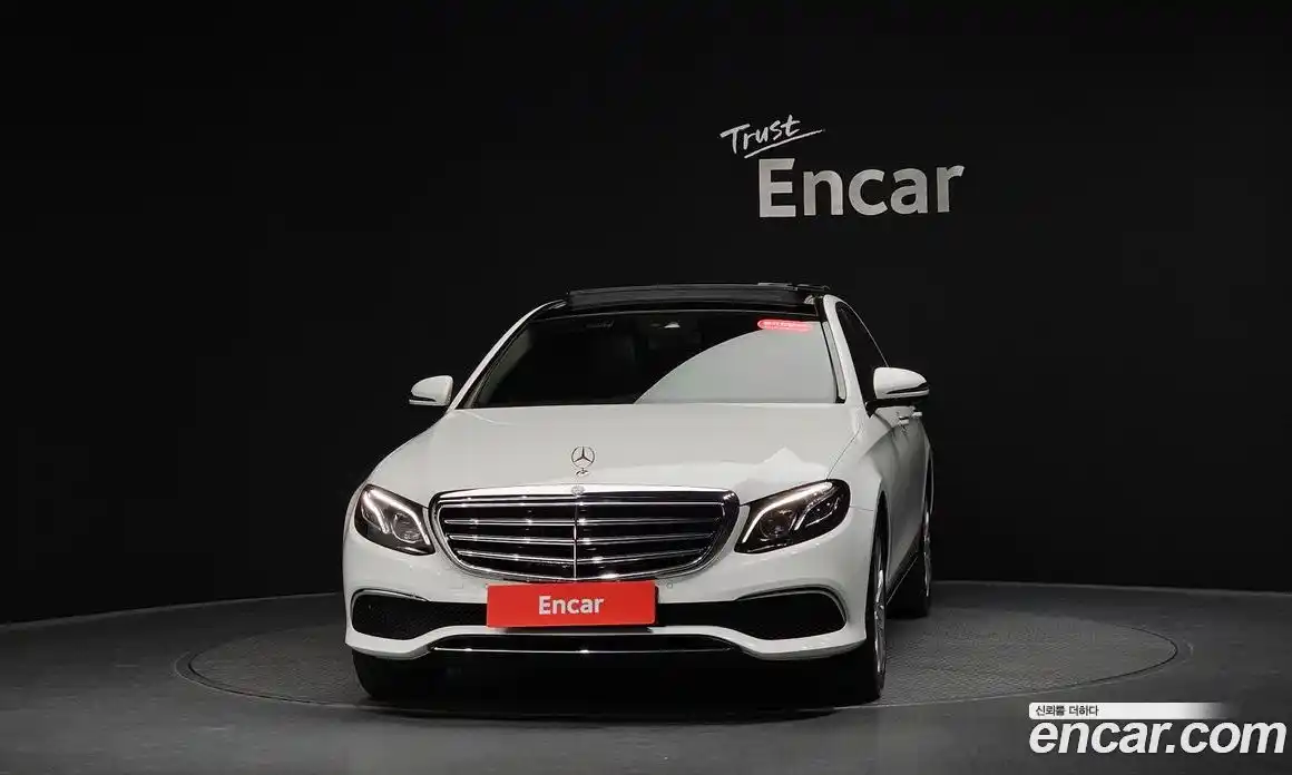 Mercedes-Benz E-Class 2016 2.0 автомат (гидро), фото 2