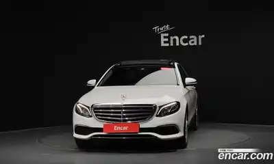 Mercedes-Benz E-Class 2016 2.0 автомат (гидро), миниатюра 2