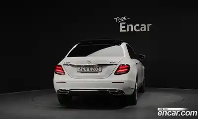 Mercedes-Benz E-Class 2016 2.0 автомат (гидро), миниатюра 3