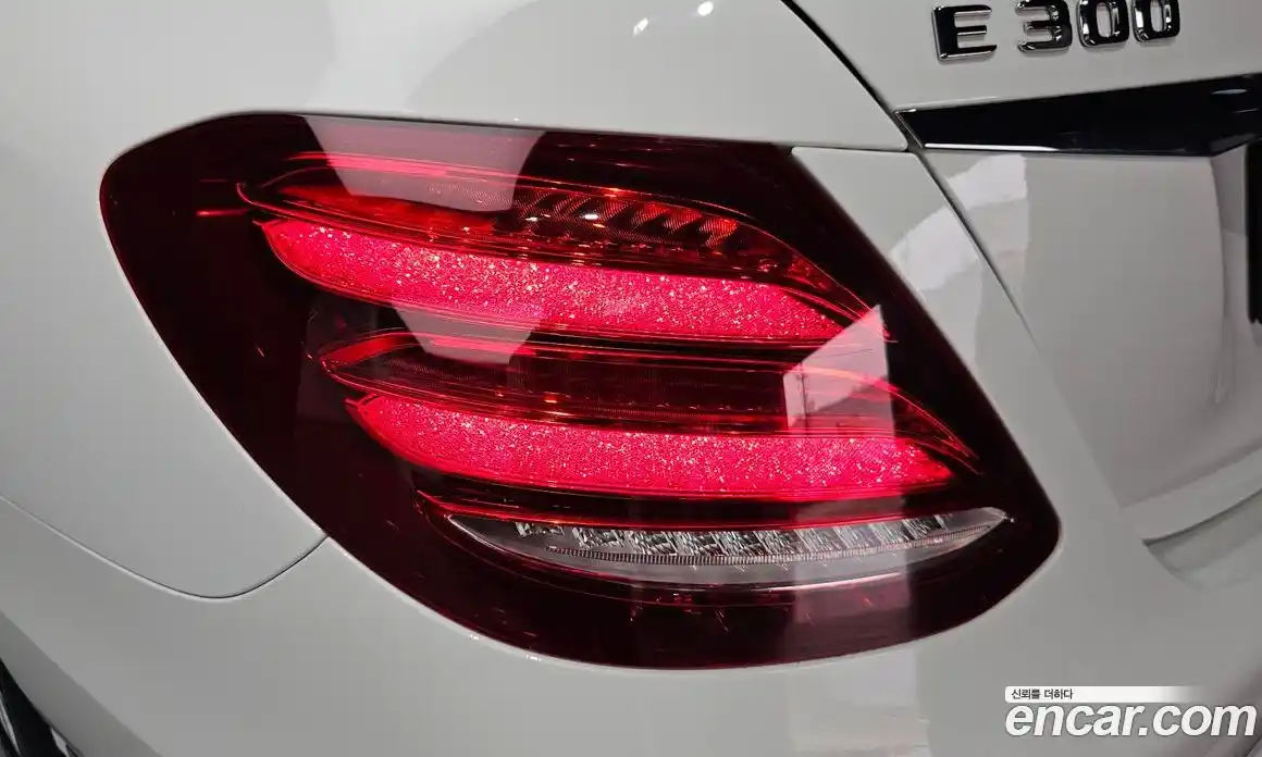 Mercedes-Benz E-Class 2016 2.0 автомат (гидро), фото 8