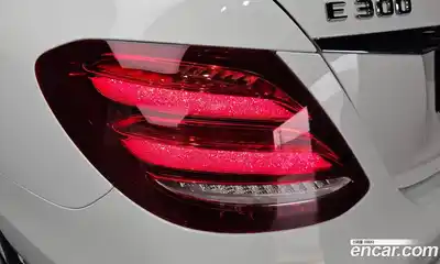 Mercedes-Benz E-Class 2016 2.0 автомат (гидро), миниатюра 8