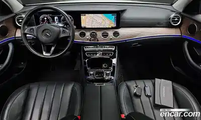 Mercedes-Benz E-Class 2016 2.0 автомат (гидро), миниатюра 9