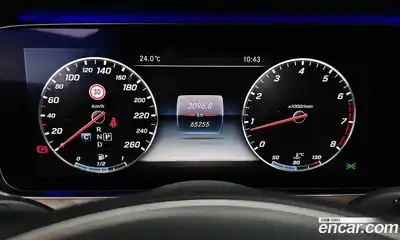 Mercedes-Benz E-Class 2016 2.0 автомат (гидро), миниатюра 10