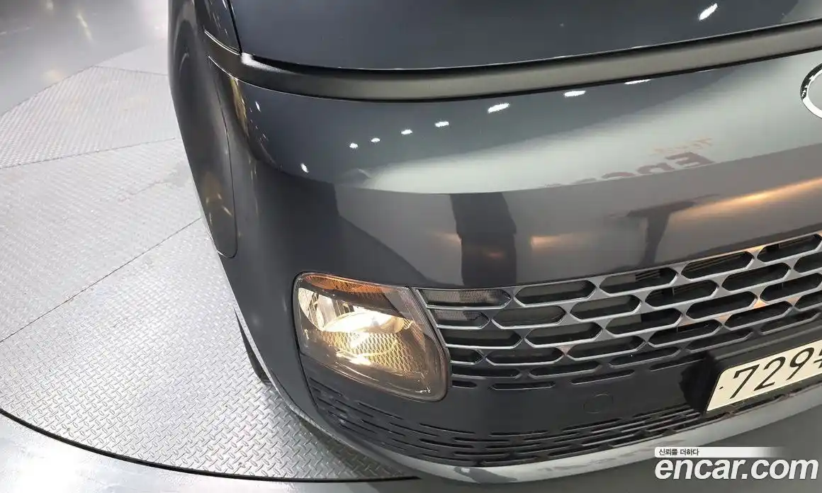 Hyundai Staria 2024 2.2 автомат (гидро), фото 7