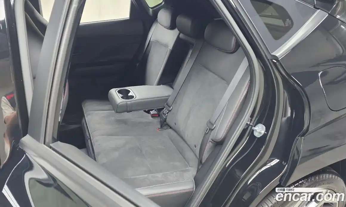 Hyundai Kona 2023 1.6 автомат (гидро), фото 18