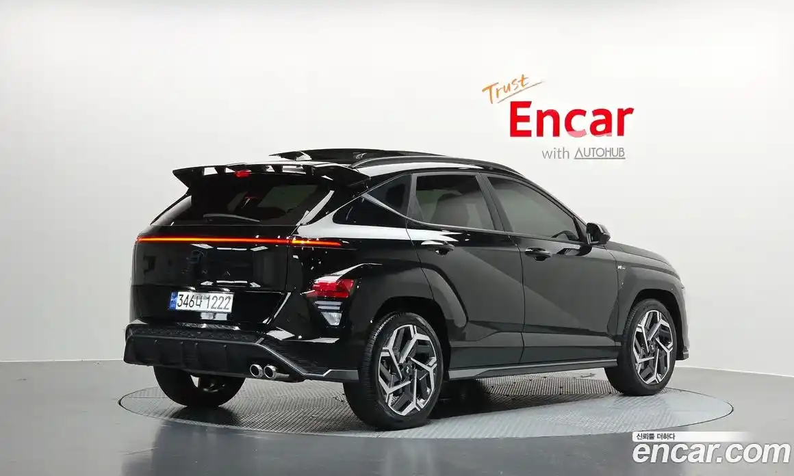 Hyundai Kona 2023 1.6 автомат (гидро), фото 2
