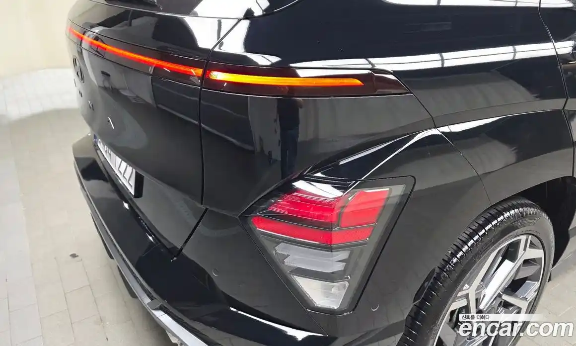 Hyundai Kona 2023 1.6 автомат (гидро), фото 9