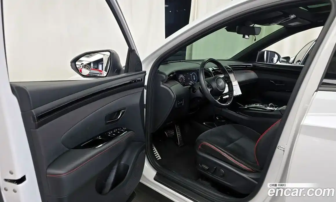 Hyundai Tucson 2022 1.6 автомат (гидро), фото 13