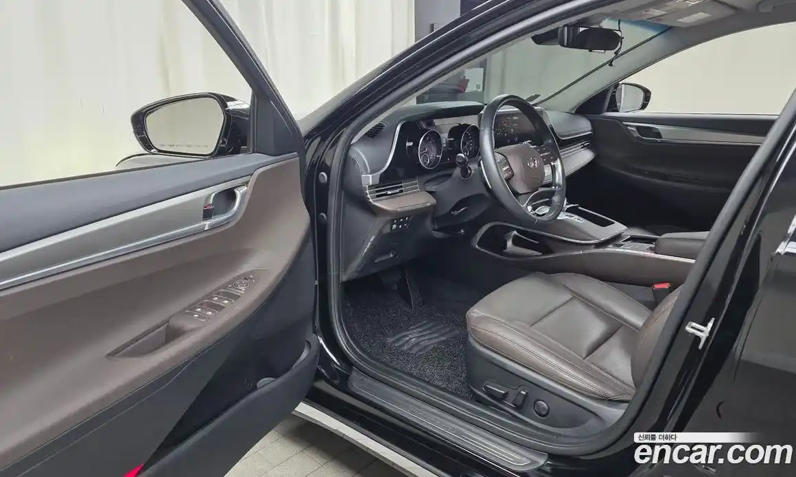 Hyundai Grandeur 2020 2.5 автомат (гидро), фото 13