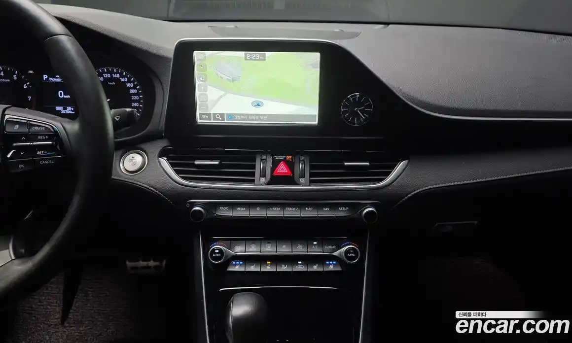 Hyundai Grandeur 2019 2.4 автомат (гидро), фото 14