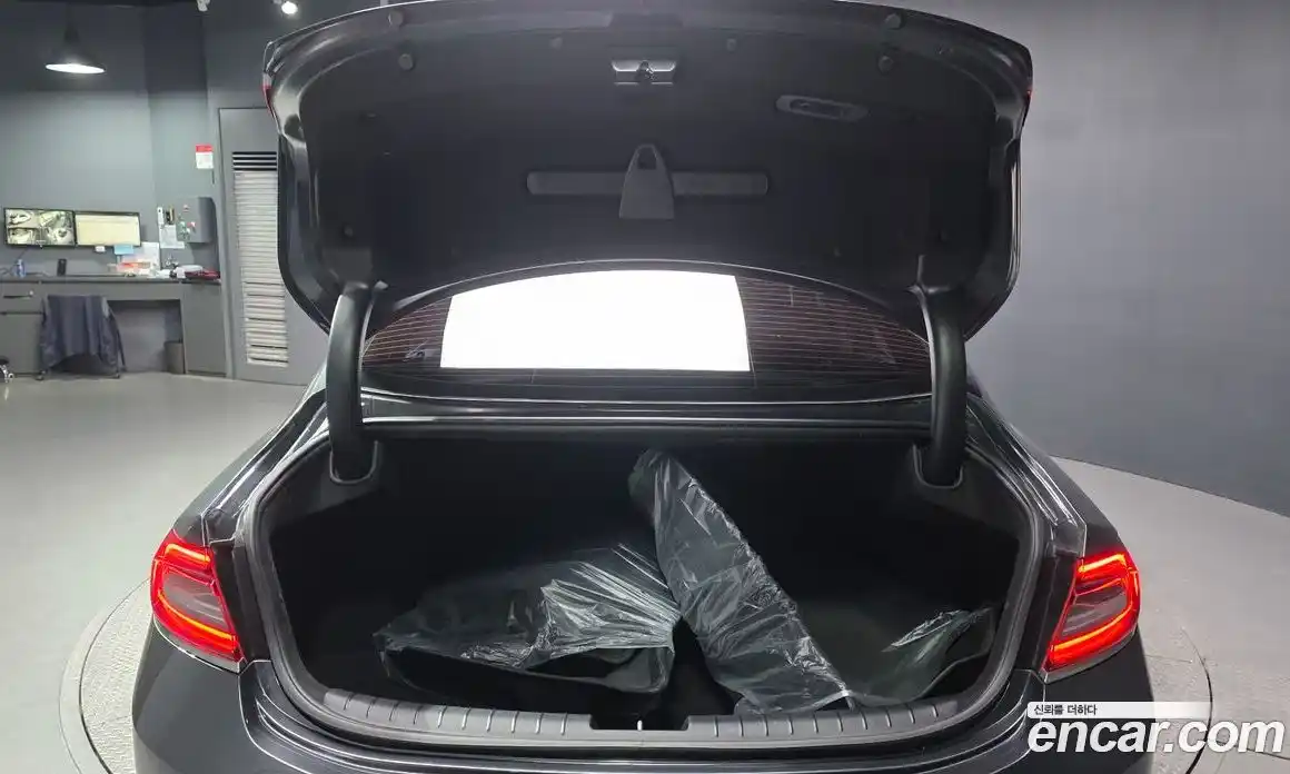 Hyundai Grandeur 2019 2.4 автомат (гидро), фото 20