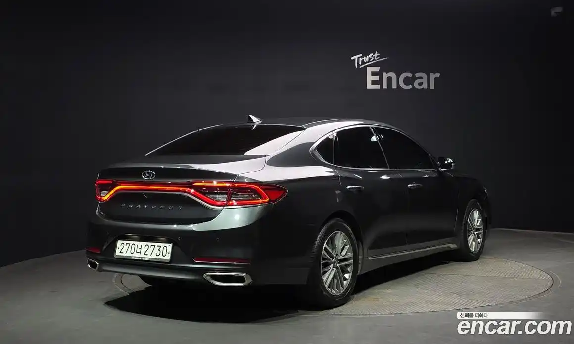 Hyundai Grandeur 2019 2.4 автомат (гидро), фото 2