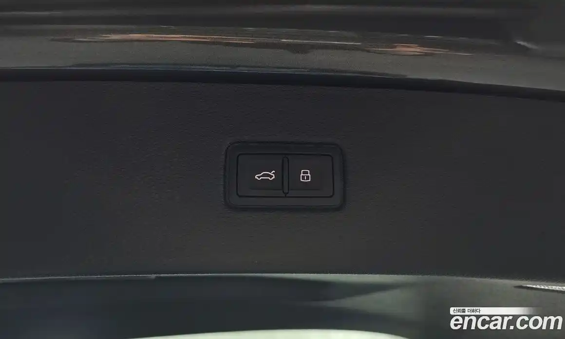Audi SQ7 2026 4.0 автомат (гидро), фото 21