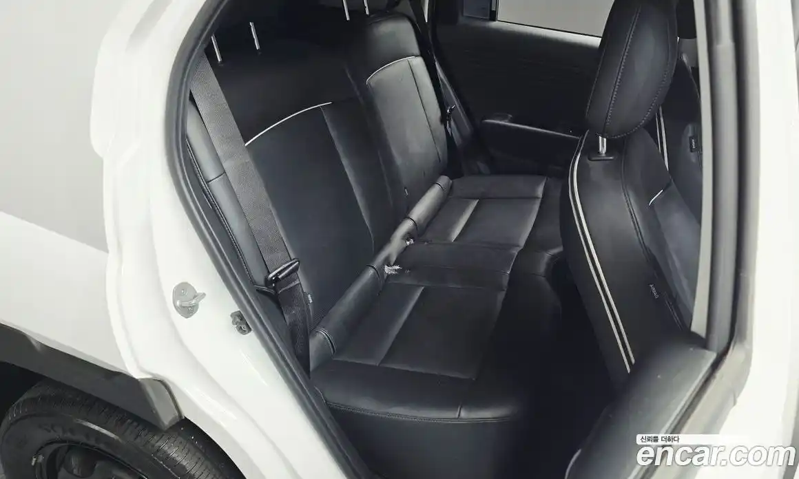 Hyundai Casper 2022 1.0 автомат (гидро), фото 16
