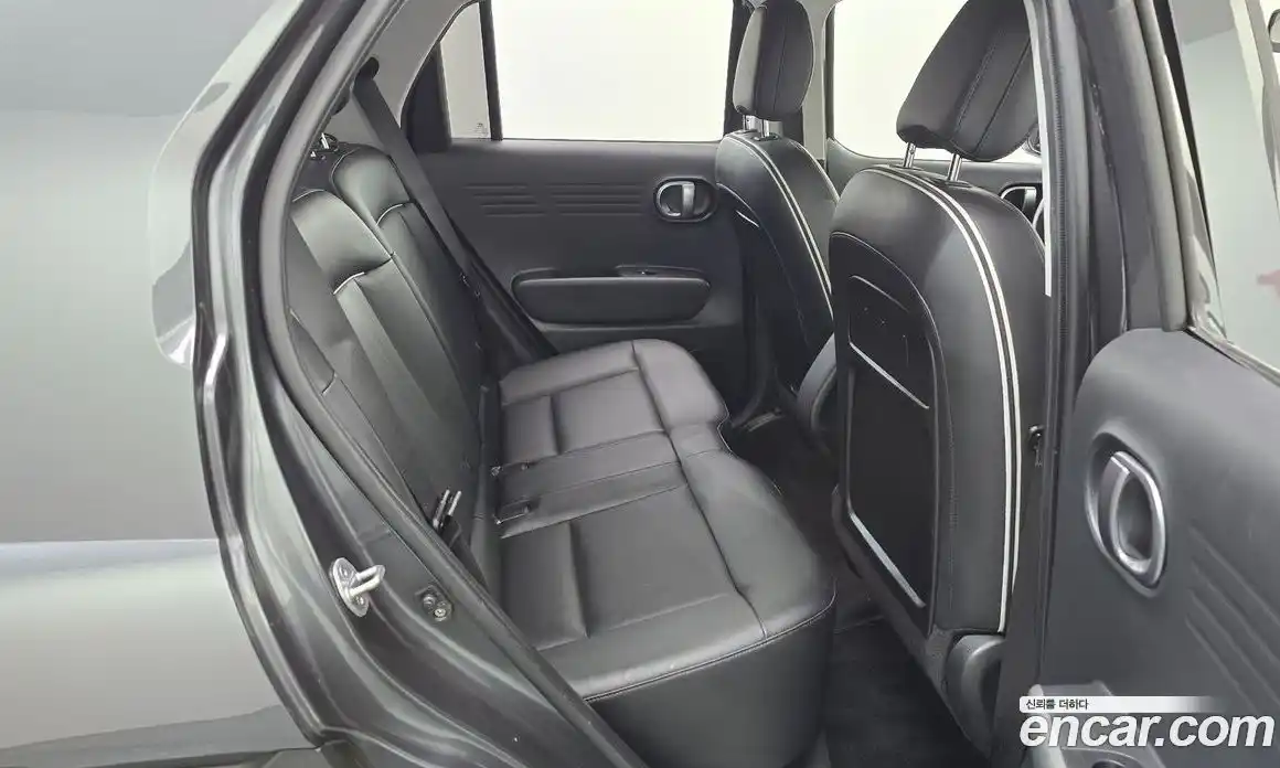Hyundai Casper 2023 1.0 автомат (гидро), фото 25