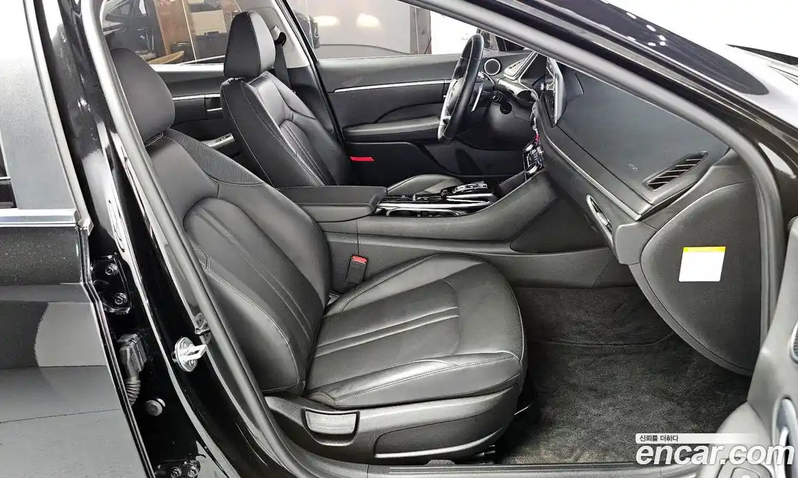 Hyundai Sonata 2020 2.0 автомат (гидро), фото 13
