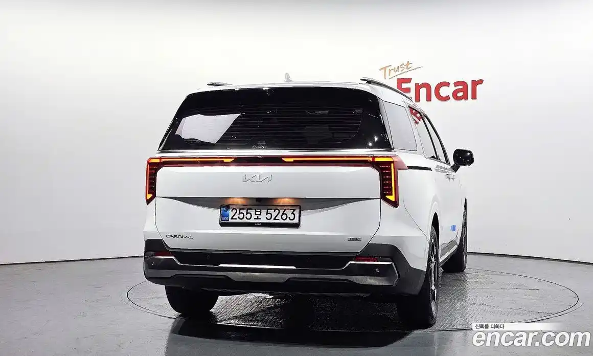 Kia Carnival 2025 1.6 автомат (гидро), фото 4