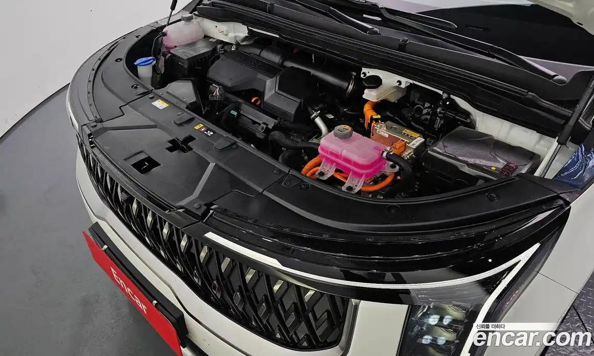 Kia Carnival 2025 1.6 автомат (гидро), фото 6