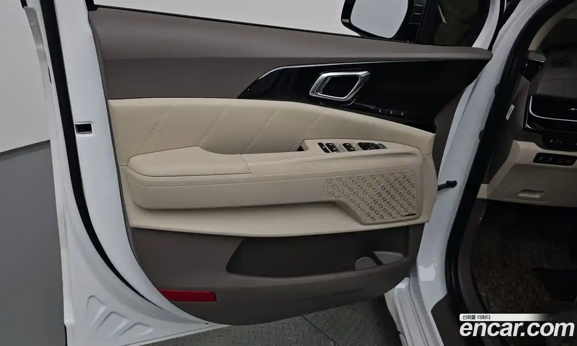 Kia Carnival 2025 2.2 автомат (гидро), фото 13