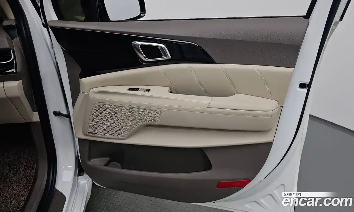 Kia Carnival 2025 2.2 автомат (гидро), фото 14