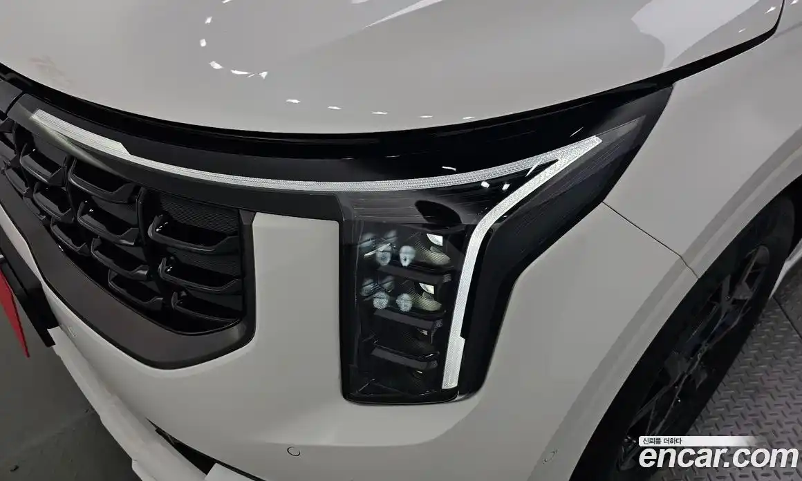 Kia Carnival 2025 2.2 автомат (гидро), фото 7