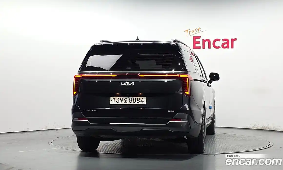 Kia Carnival 2024 1.6 автомат (гидро), фото 4
