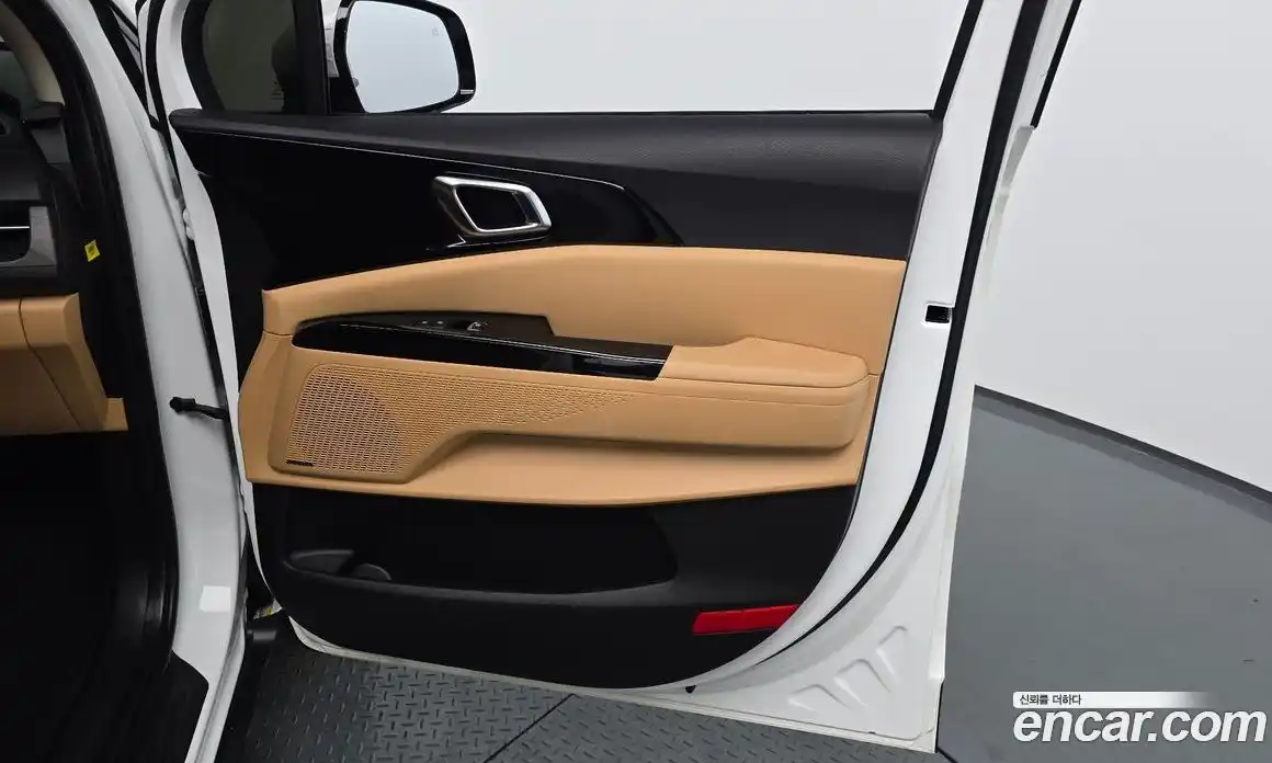 Kia Carnival 2023 2.2 автомат (гидро), фото 15
