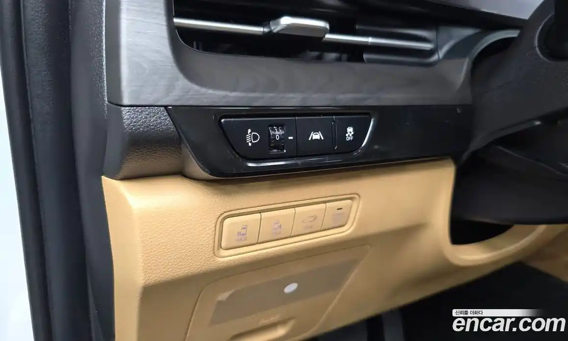 Kia Carnival 2023 2.2 автомат (гидро), фото 28