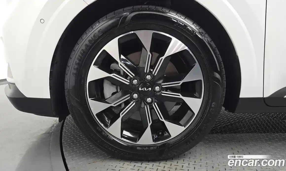 Kia Carnival 2023 2.2 автомат (гидро), фото 5