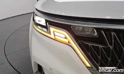 Kia Carnival 2023 2.2 автомат (гидро), миниатюра 8