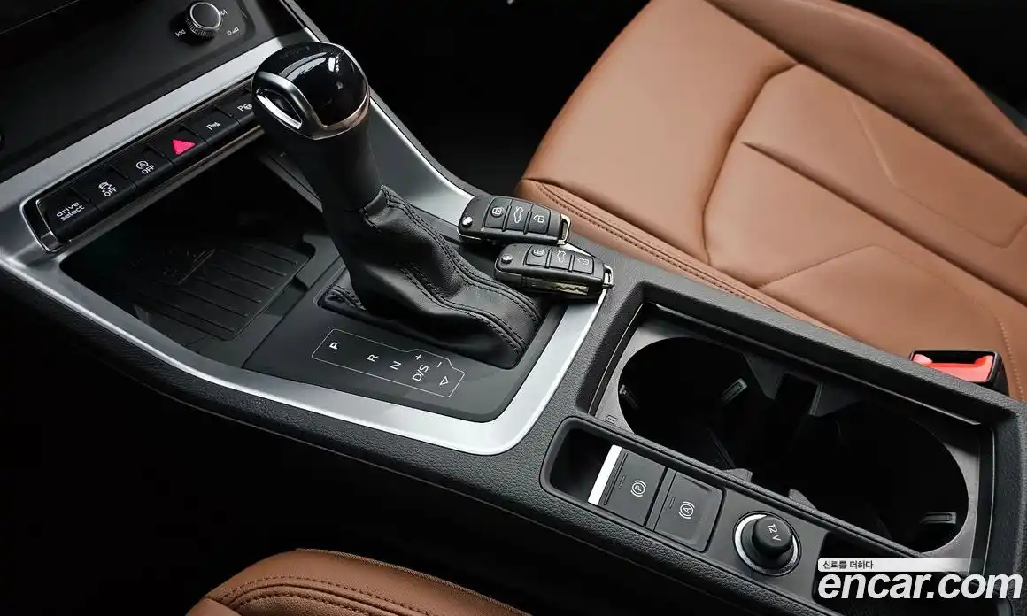 Audi Q3 2025 2.0 автомат (гидро), фото 12