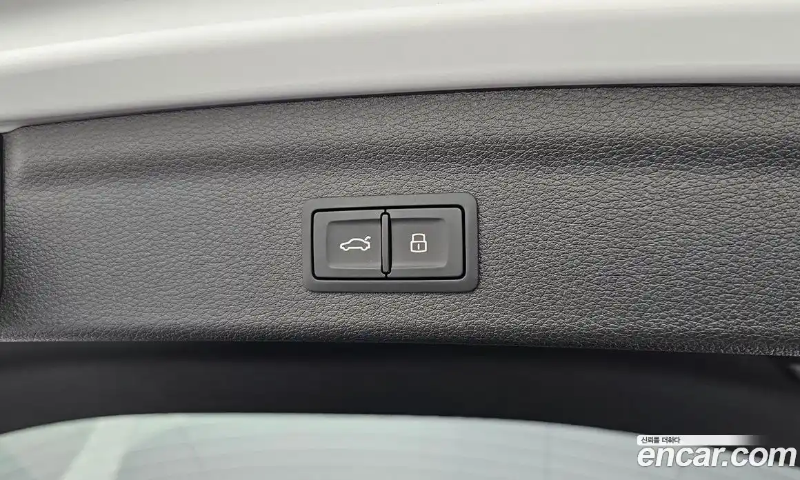 Audi Q3 2025 2.0 автомат (гидро), фото 23